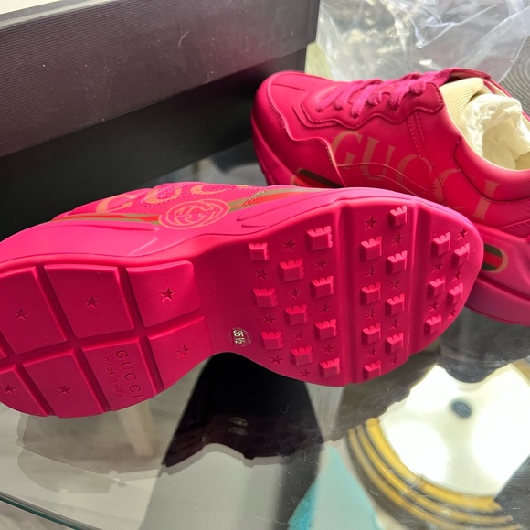 Brand new pink rhyton sneakers - Picture 5 of 10